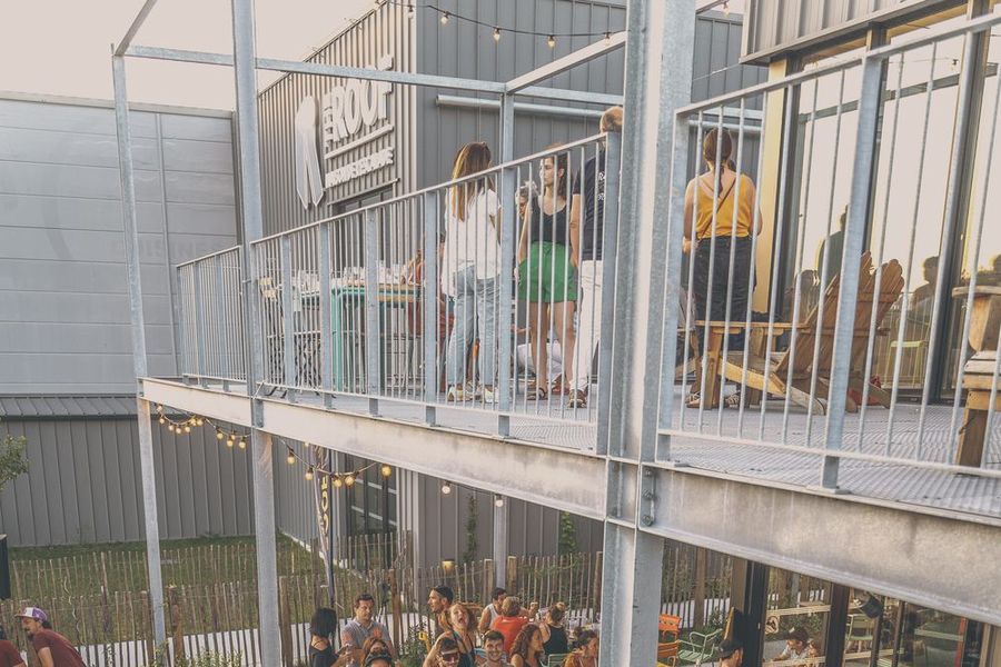 Chez The Roof Pays-Baque, la convivialité est de mise