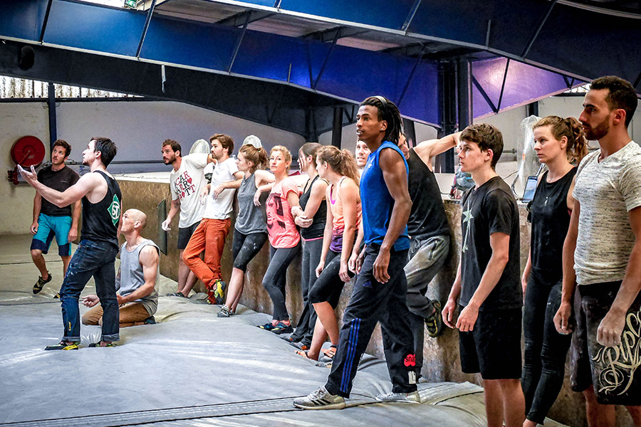 Stages d'escalade à The Roof Pays-Basque